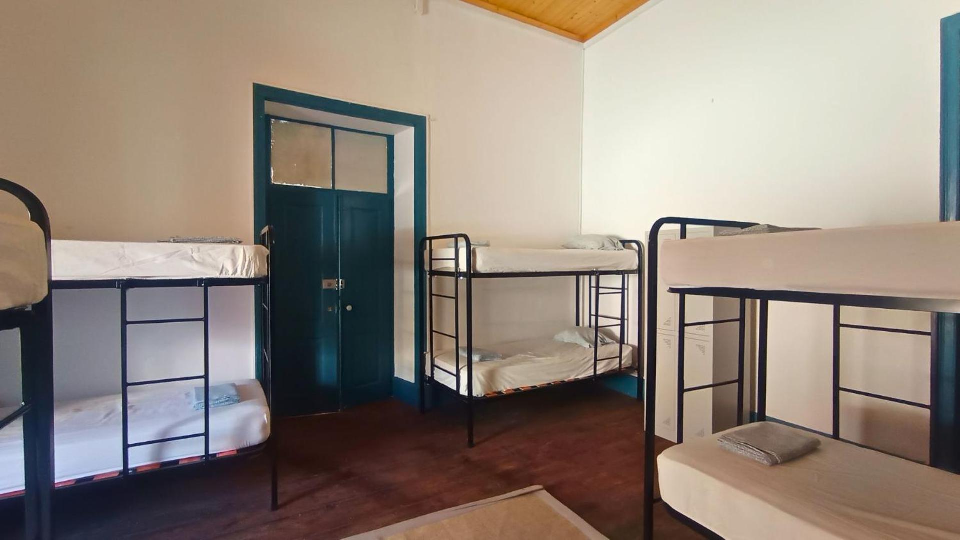 St. Antonio 49 Hostel Faro Luaran gambar